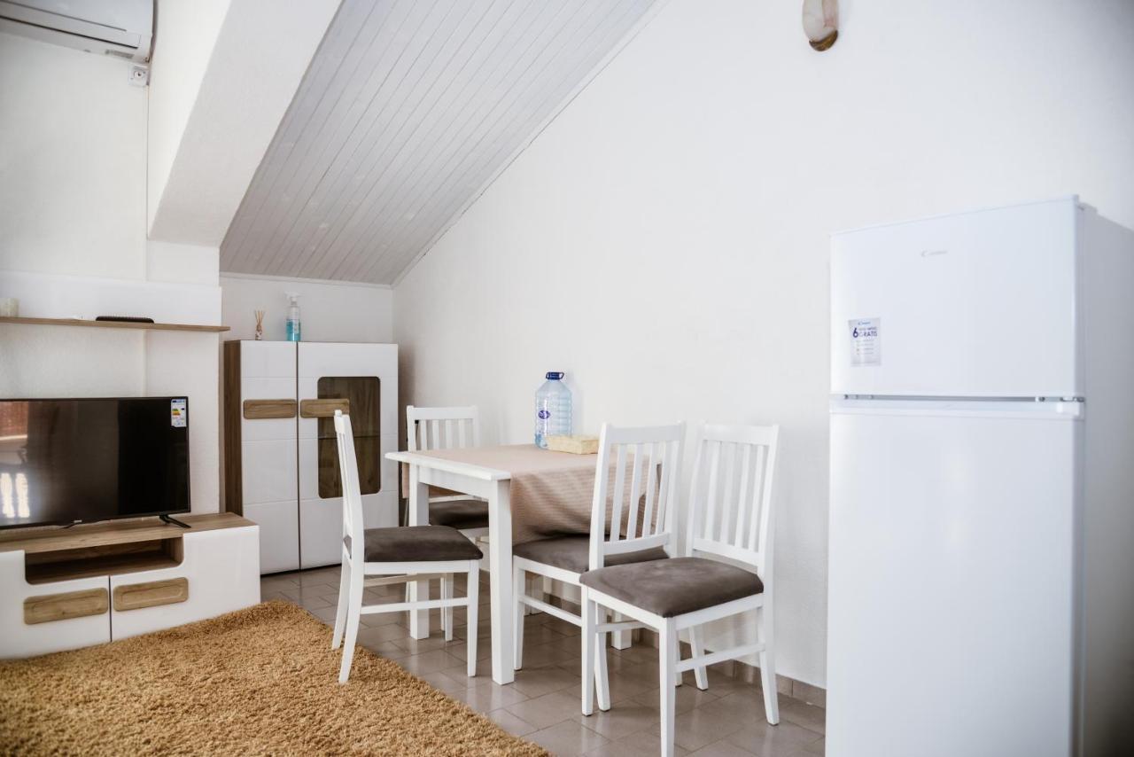 Iker Apartments Tivat Extérieur photo