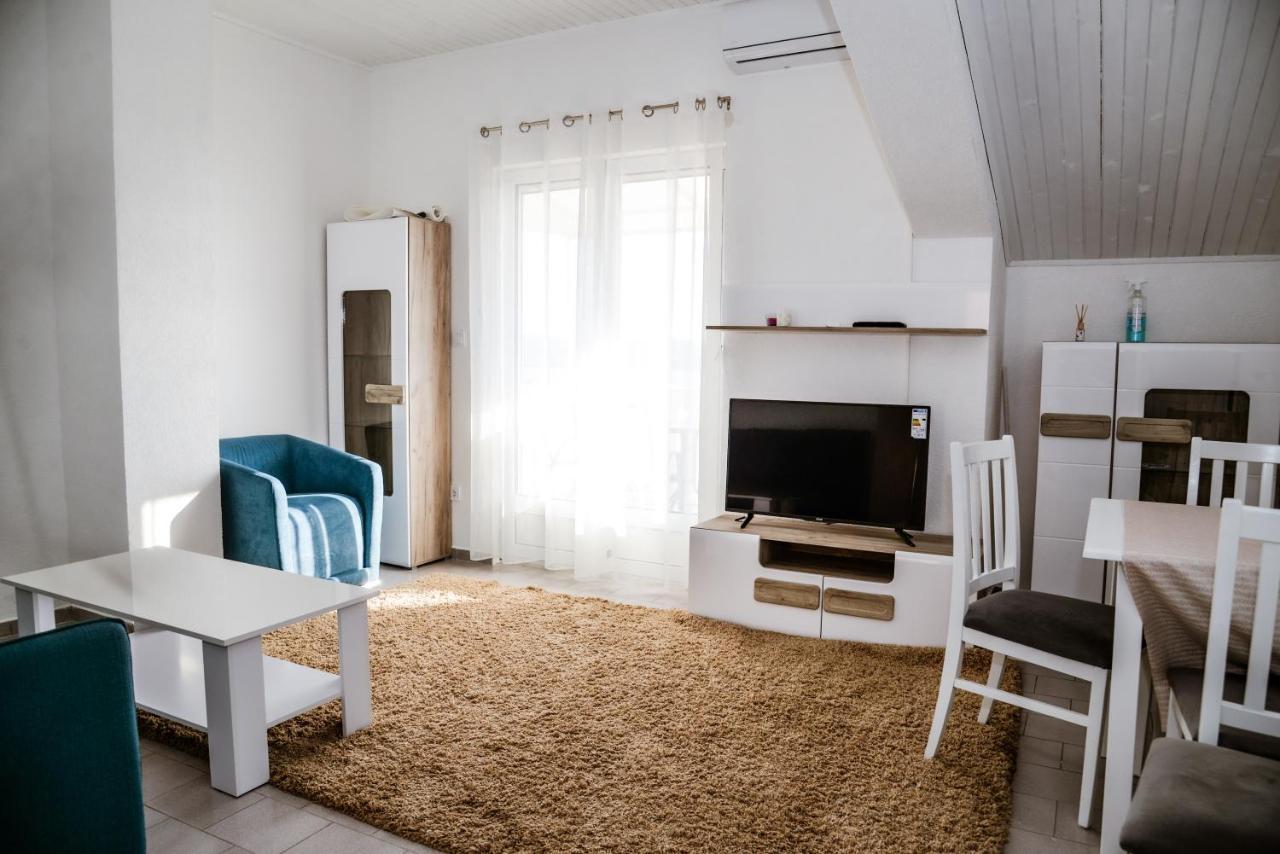 Iker Apartments Tivat Extérieur photo