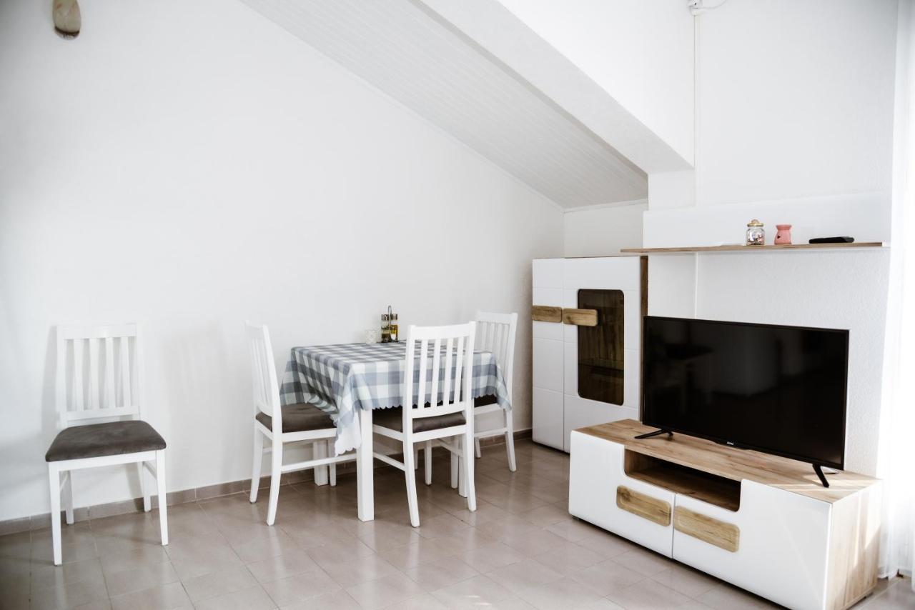 Iker Apartments Tivat Extérieur photo