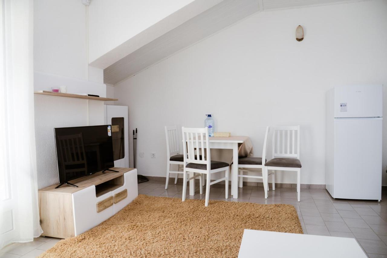 Iker Apartments Tivat Extérieur photo