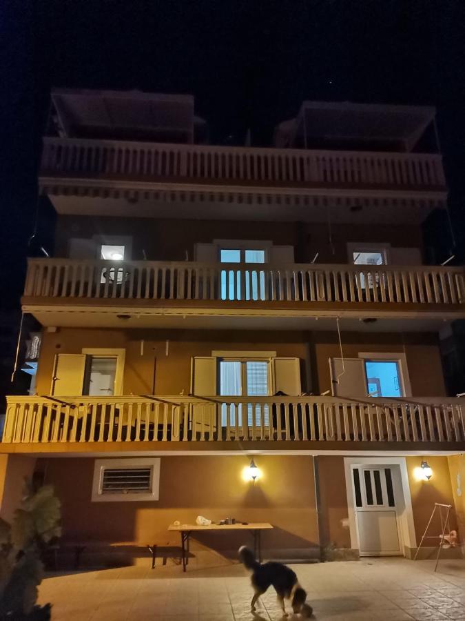 Iker Apartments Tivat Extérieur photo